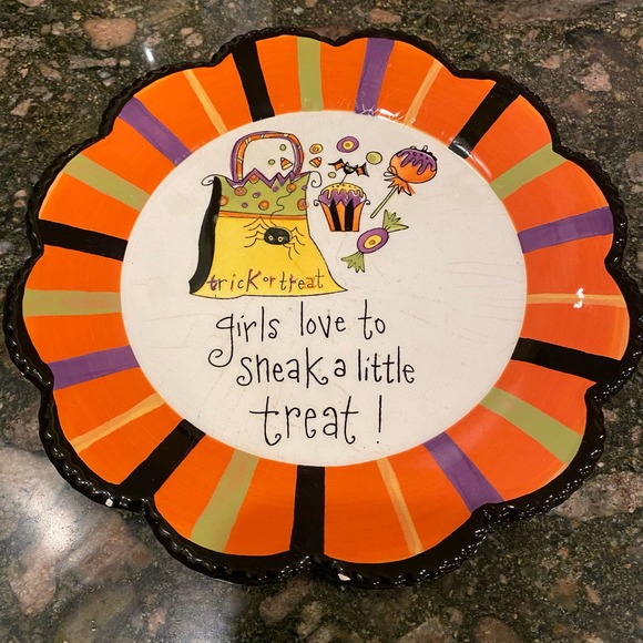 lori subert Other - Halloween Trick or Treat Plate